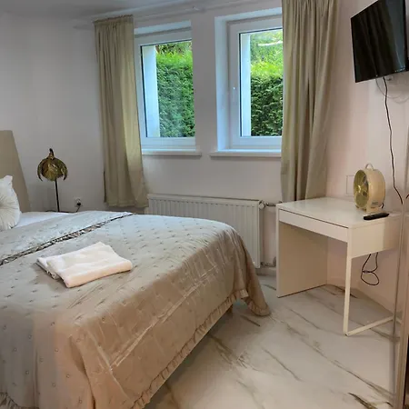 Marmurowy Apartamento Varsóvia